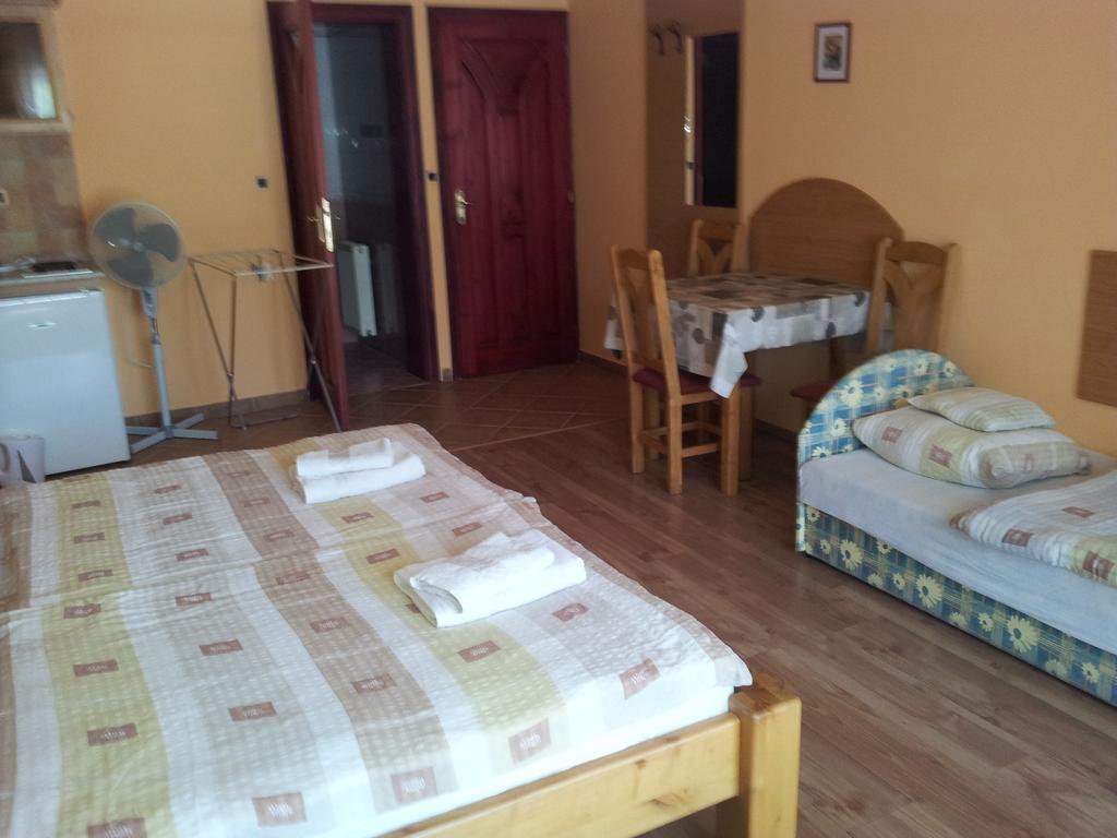 Mediterran-Apartmanok-Гаркань Номер фото
